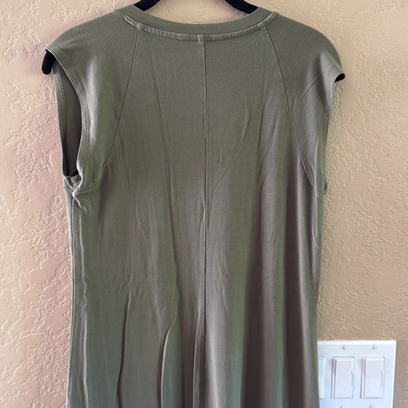 Banana Republic Women’s V neck Tshirt Dress Sleeveless Color Olive Size … - Picture 5 of 13